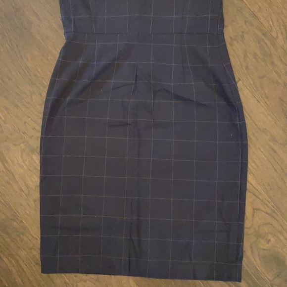 Banana Republic Factory Dress - Picture 4 of 7